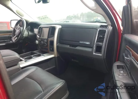 2015 Ram 1500 Laramie z USA, uszkodzony, nr VIN 1C6RR7NT5FS606309